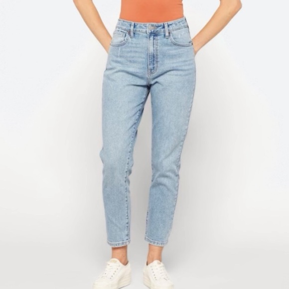 Just USA Otilia High Rise Mom Jean Light Wash Denim Stitch Fix Jeans 8 Nwt - Picture 1 of 6
